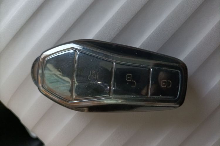 比亚迪 元PLUS 2023款 冠军版 510KM 超越型中控内饰7001