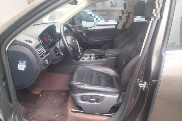 大众 途锐 2017款 3.0TSI 拓界版中控内饰19