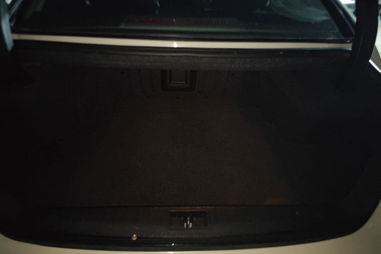 吉利汽车 博瑞 2015款 1.8T 旗舰型机舱底盘23