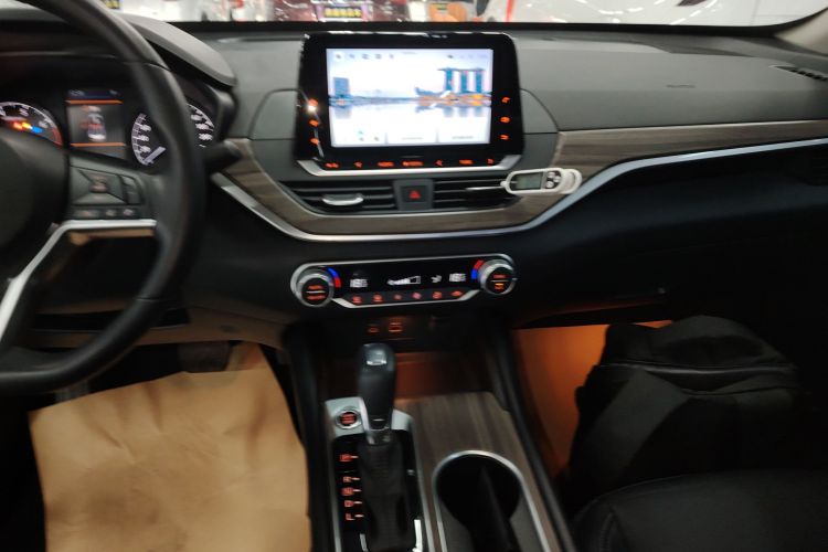 日产 天籁 2021款 2.0L XL 舒适版局部细节16