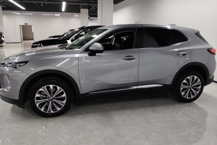 别克 昂科威 2025款 25T 进享白金版车身外观4