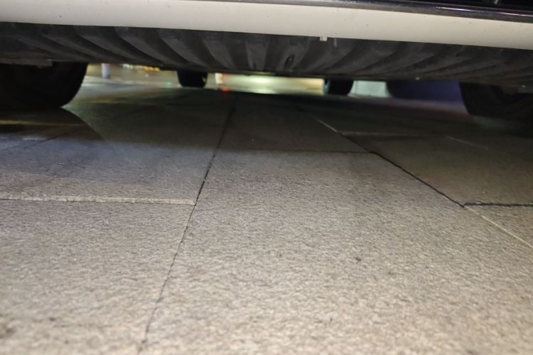 奔驰C级 2022款 改款 C 260 L 运动版局部细节9008