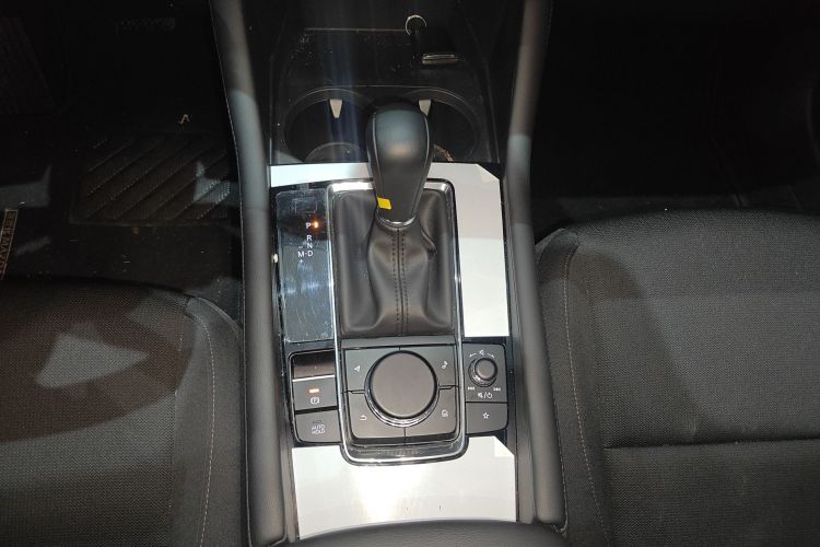 马自达3 昂克赛拉 2023款 2.0L 自动质炫版中控内饰18