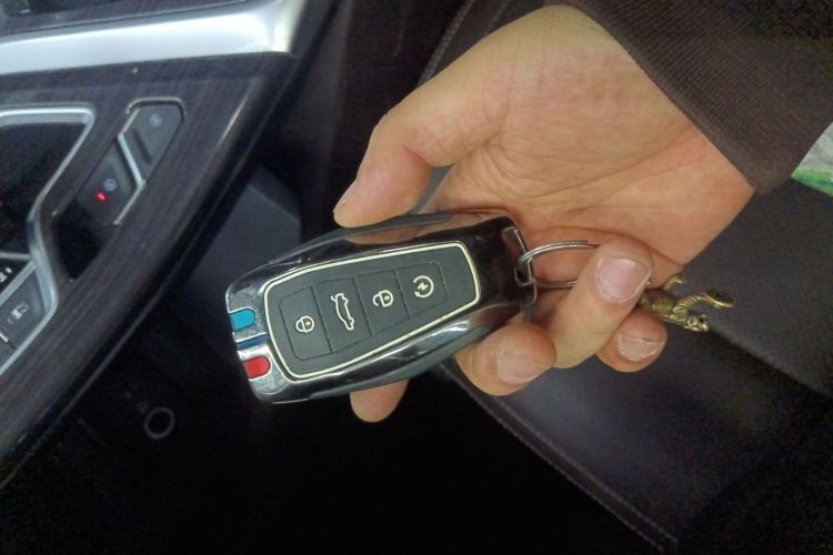 吉利汽车 嘉际 2021款 1.8TD DCT豪华型中控内饰11