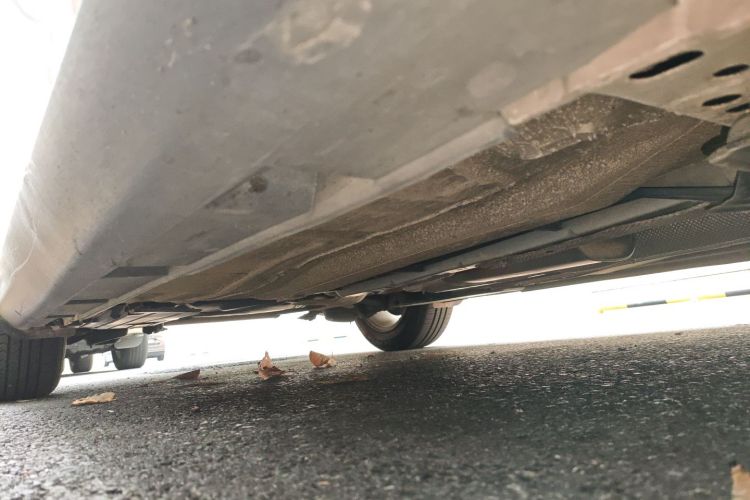 福特 福克斯 2015款 三厢 1.6L 自动舒适型局部细节9001