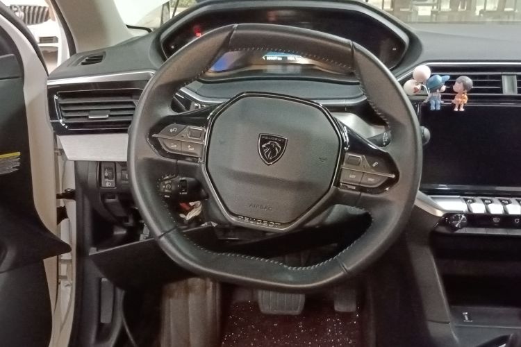 标致408 2022款 1.6T 进取版中控内饰13