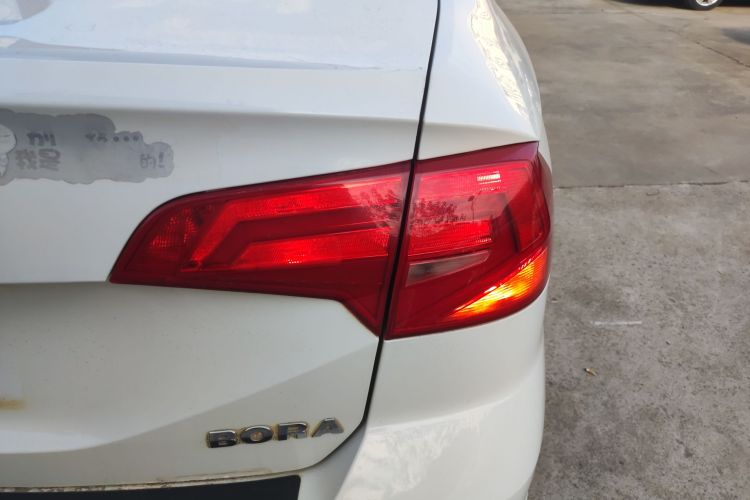 大众 2019款 改款 宝来·传奇 1.5L 自动时尚型 国VI车身外观9