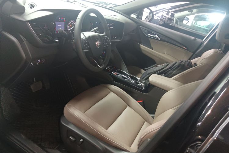 别克 2022款 昂科威Plus 652T 五座豪华型中控内饰19