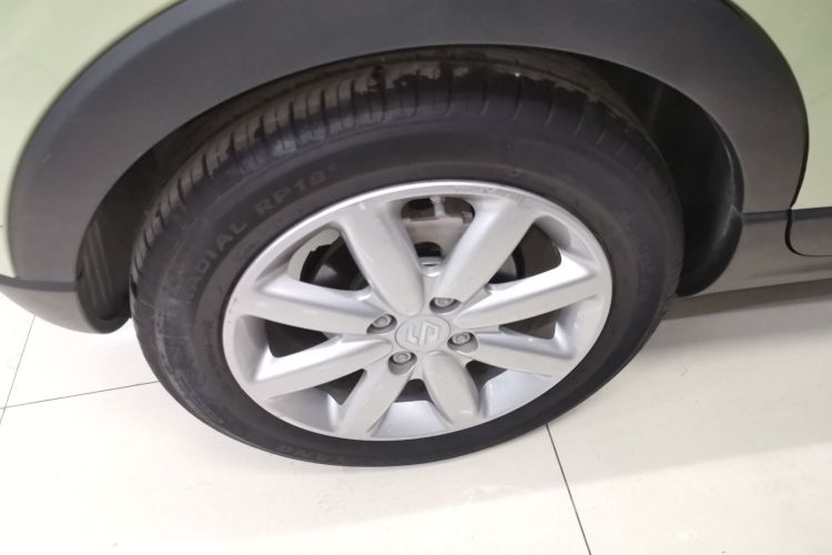 零跑汽车 零跑T03 2022款 星钻版车身外观6008