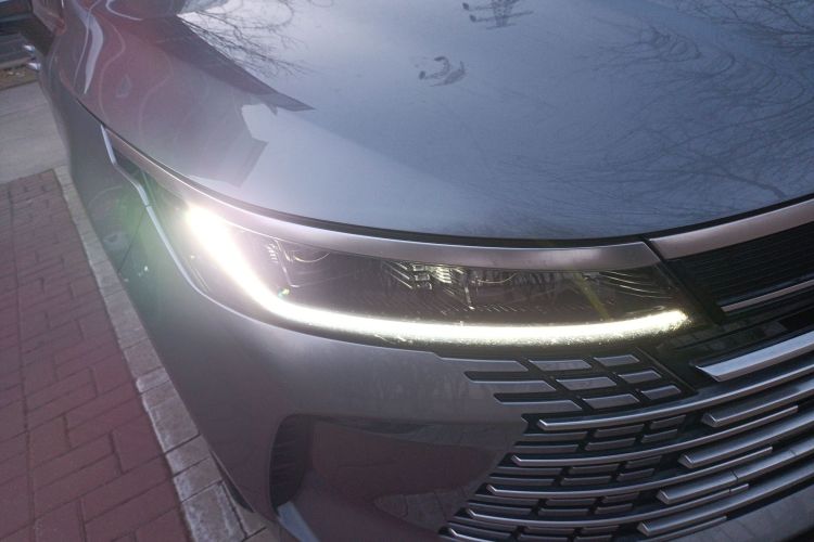 比亚迪 驱逐舰05 2024款 荣耀版 DM-i 55KM 豪华型车身外观8