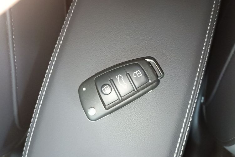 奥迪Q3 Sportback 2023款 改款 40 TFSI 时尚型中控内饰11