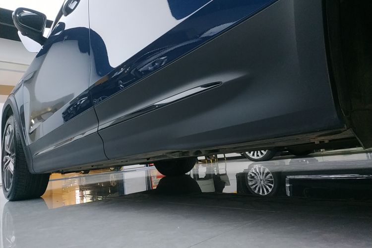 奔驰GLB AMG 2021款 改款 AMG GLB 35 4MATIC局部细节9002