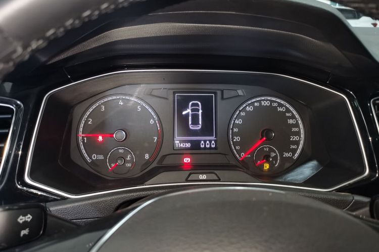 大众 T-ROC探歌 2018款 280TSI DSG两驱舒适型 国V中控内饰14