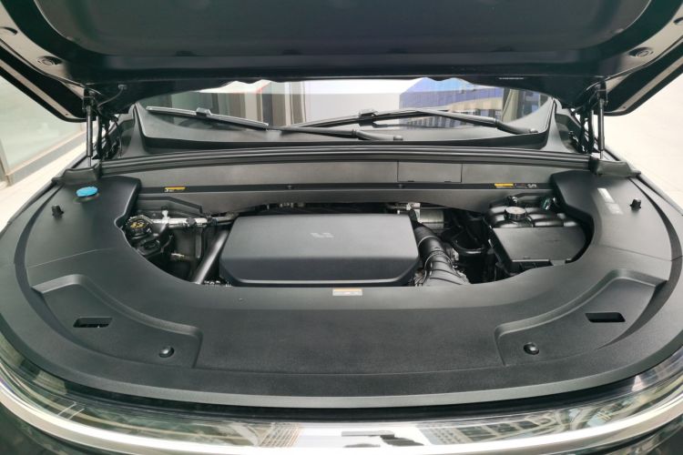 理想汽车 理想L7 2023款 Pro机舱底盘24