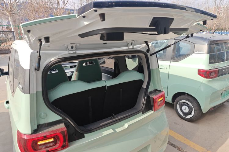 五菱汽车 宏光MINIEV 2022款 马卡龙时尚款 磷酸铁锂机舱底盘23