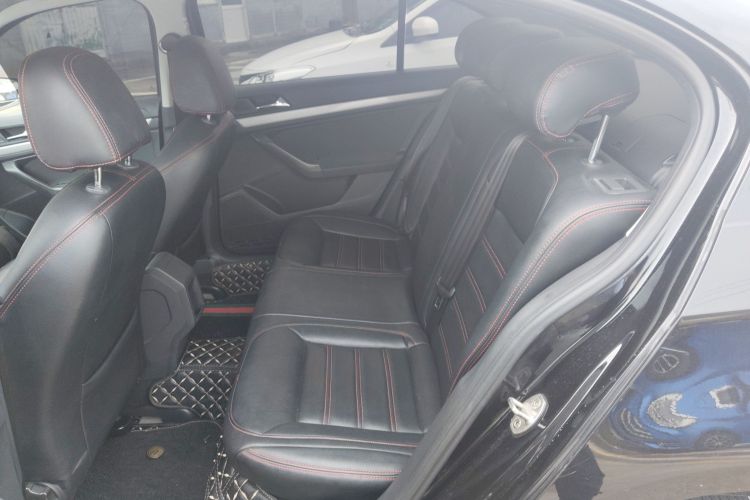 大众 朗逸 2017款 1.6L 自动风尚版中控内饰7004