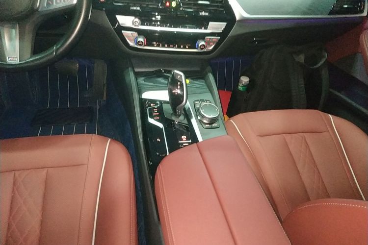 宝马5系 2023款 530Li 领先型 M运动套装局部细节18