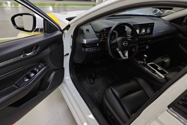 日产 天籁 2022款 2.0L XL-TLS 悦享版中控内饰20