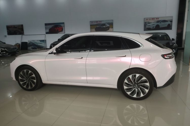 鸿蒙智行 问界M5 2022款 增程后驱标准版车身外观4