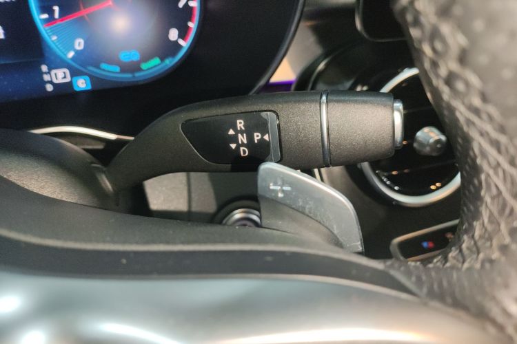 奔驰C级 2020款 改款 C 260 L 运动版局部细节18