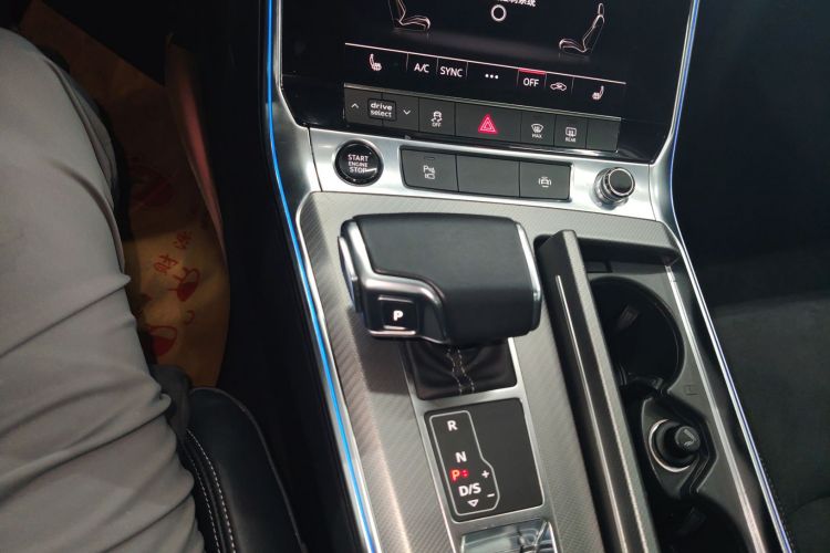 奥迪A7L 2022款 45 TFSI S-line 筑梦未来版局部细节18