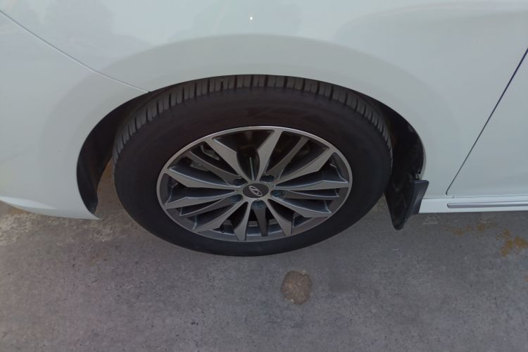 奇瑞 艾瑞泽5 PLUS 2021款 小泽 1.5L CVT享PLUS车身外观6007