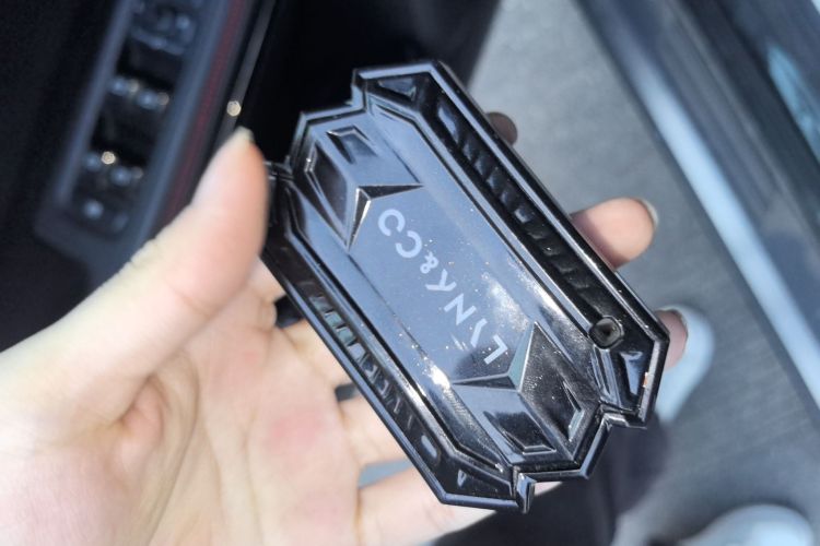 领克05 2020款 2.0TD 四驱劲Halo中控内饰11