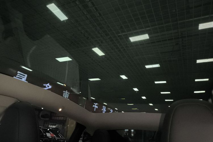 特斯拉 Model Y 2022款 改款 后轮驱动版局部细节22