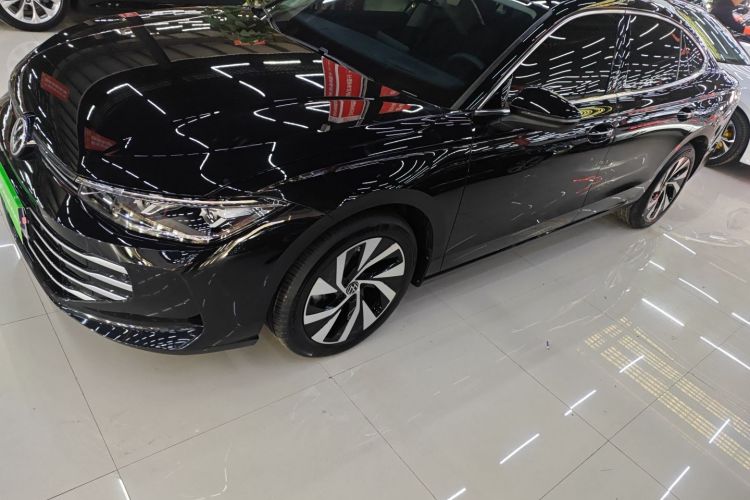 大众 帕萨特 2025款 Pro 380TSI 龙耀版车身外观6003