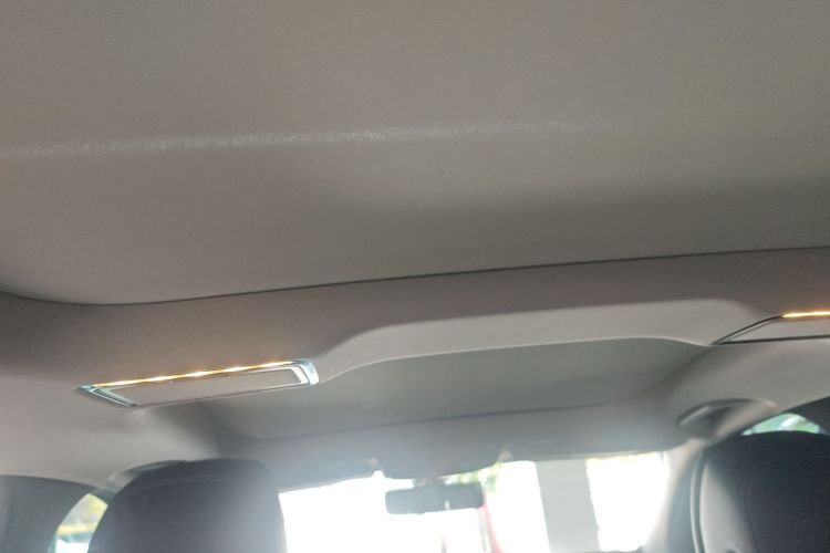 奔驰E级 2022款 改款三 E 300 L 运动时尚型局部细节22