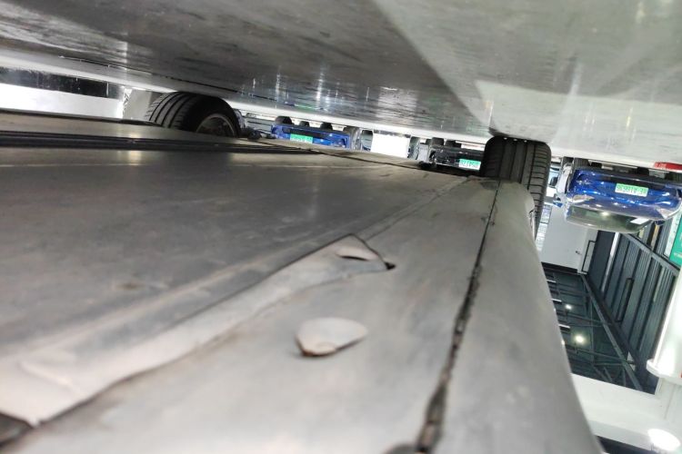 特斯拉 Model Y 2021款 标准续航后驱版局部细节9002