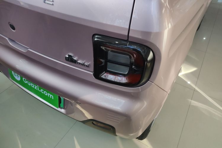 吉利银河 2024款 熊猫mini 200km 耐力熊车身外观9