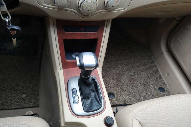 荣威350 2014款 1.5L 自动迅悦版局部细节18