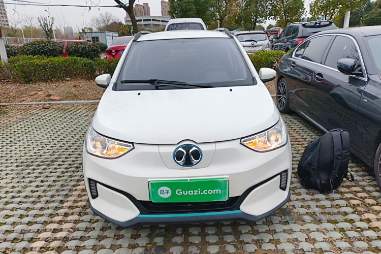 北汽新能源EC3 2019款 灵动版车身外观2