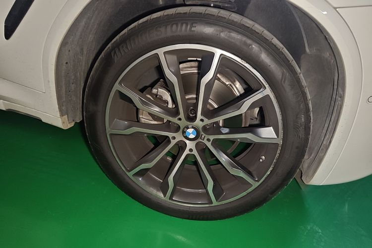 宝马X3 2023款 xDrive30i 领先型 M曜夜套装车身外观10