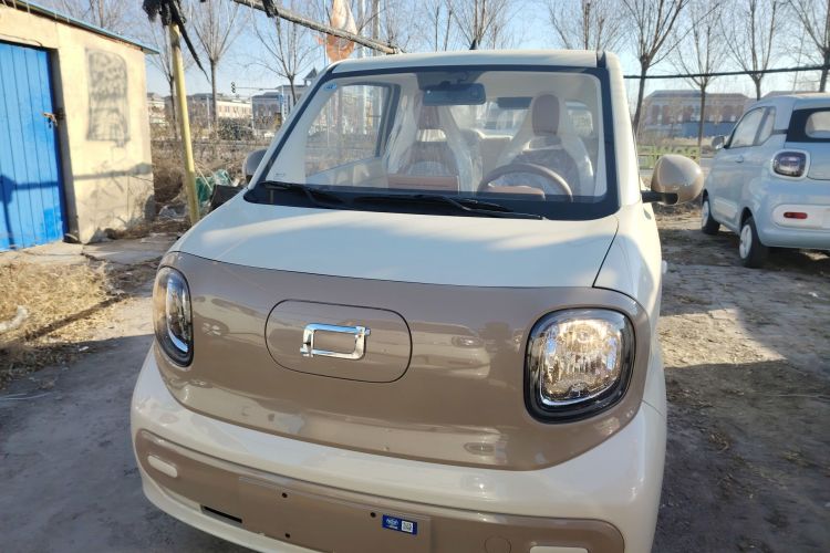 奔腾小马 2026款 222km 萌趣马 Plus车身外观2