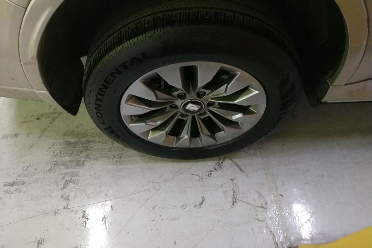 坦克500 2022款 3.0T 商务版 造境型 5座车身外观6008