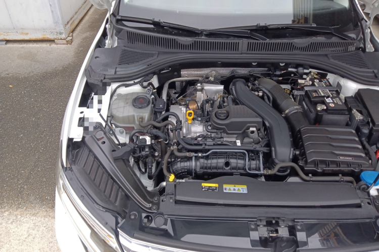 大众 速腾 2023款 300TSI DSG超越版机舱底盘25