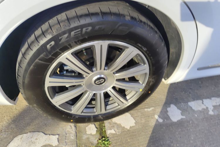 鸿蒙智行 问界M8 2025款 纯电 Max+ 五座长续航版车身外观6008