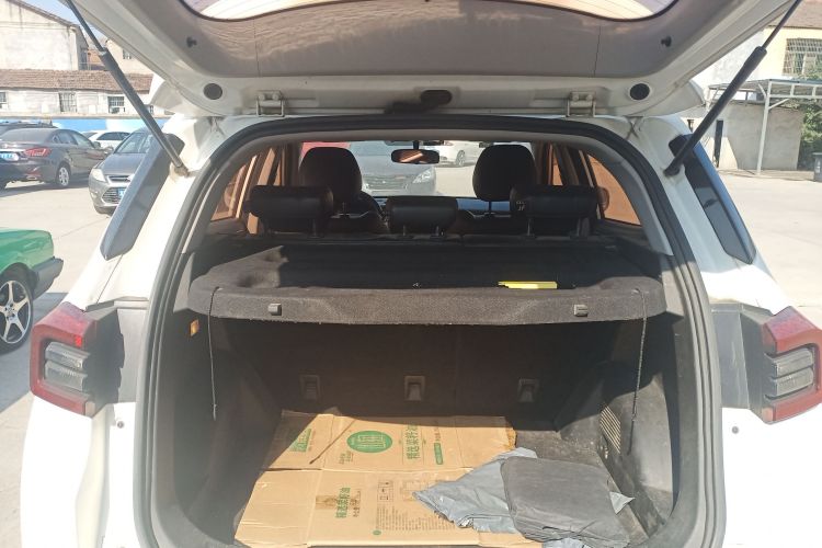 奇瑞 瑞虎5x 2017款 1.5T 手动精英型机舱底盘23