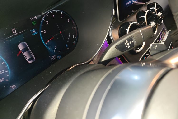 奔驰C级 2021款 C 200 L 时尚型运动版中控内饰18