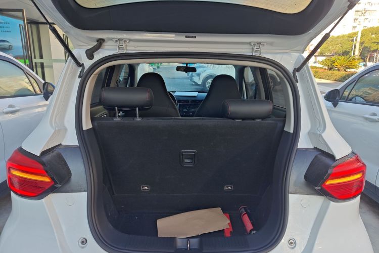 零跑汽车 零跑T03 2022款 玛瑙版机舱底盘23