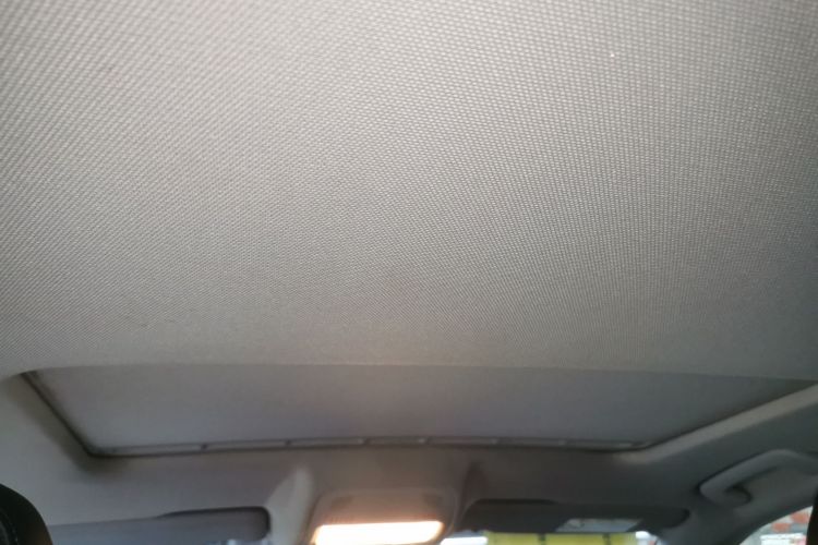 奥迪A4L 2015款 35 TFSI 自动舒适型中控内饰22