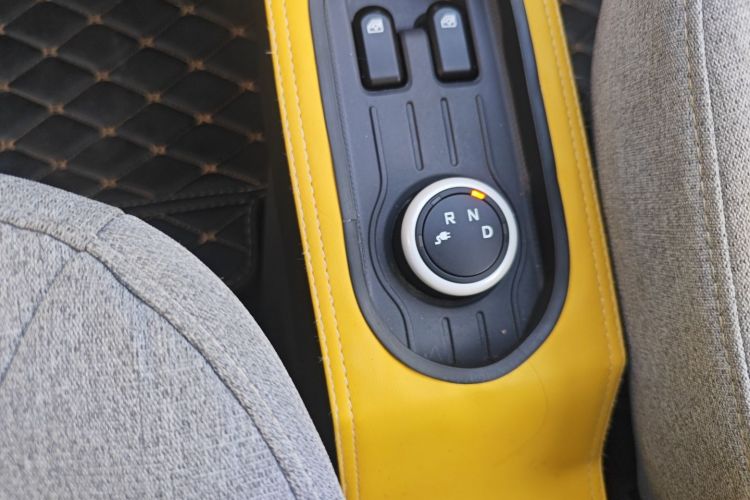 五菱汽车 宏光MINIEV 2022款 马卡龙时尚款 磷酸铁锂中控内饰18