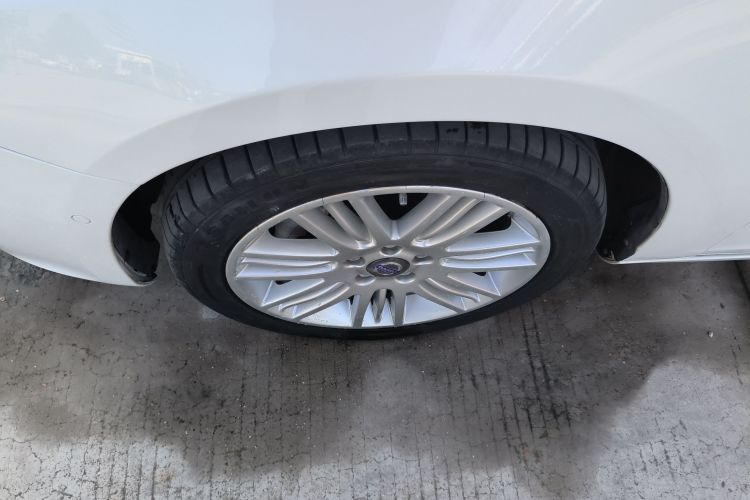 沃尔沃V60 2014款 改款 T5 智雅版车身外观6007