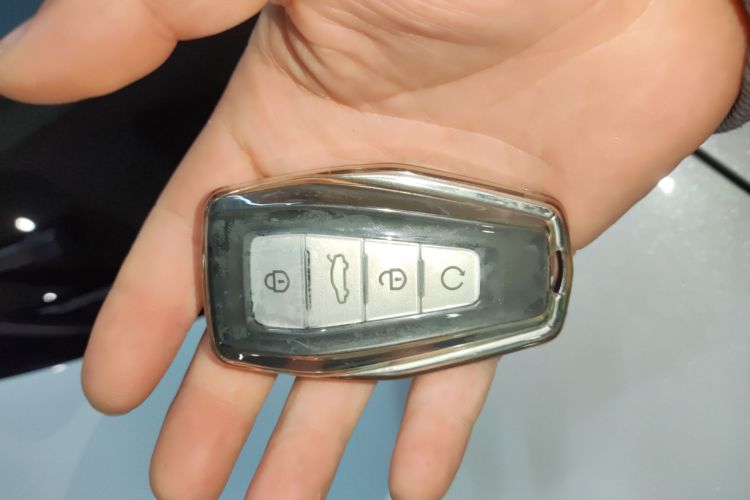 吉利汽车 星越L 2024款 2.0TD DCT EVO两驱长风版中控内饰11