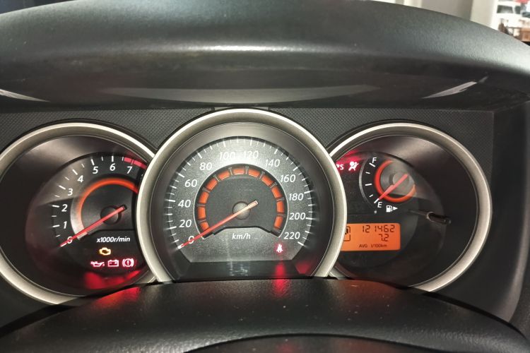 日产 轩逸 2018款 经典 1.6XE+ CVT领先版中控内饰14