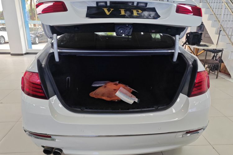 宝马5系 2014款 528Li 领先型机舱底盘23