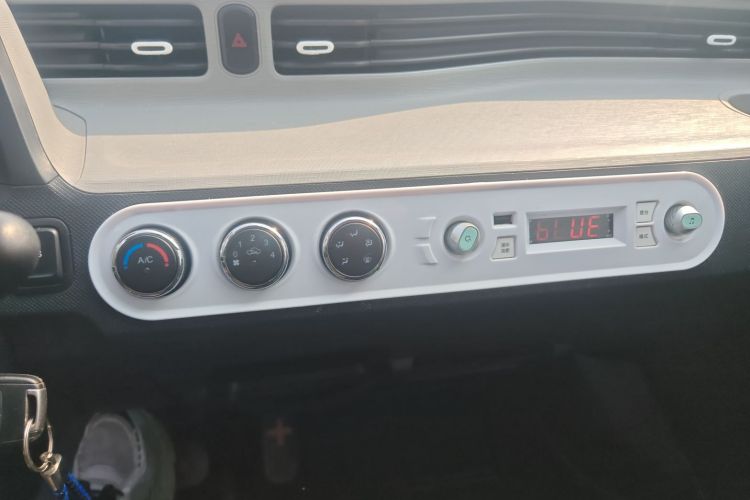 五菱汽车 宏光MINIEV 2020款 悦享款 磷酸铁锂中控内饰16