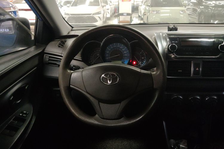 丰田 YARiS L 致炫 2014款 1.3E 自动魅动版中控内饰13